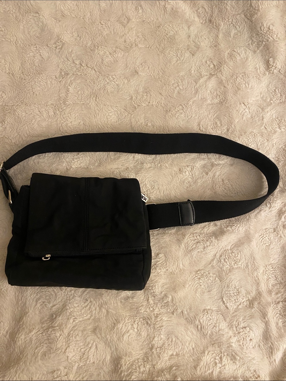 Maxx New York Black womens Sling Bag
